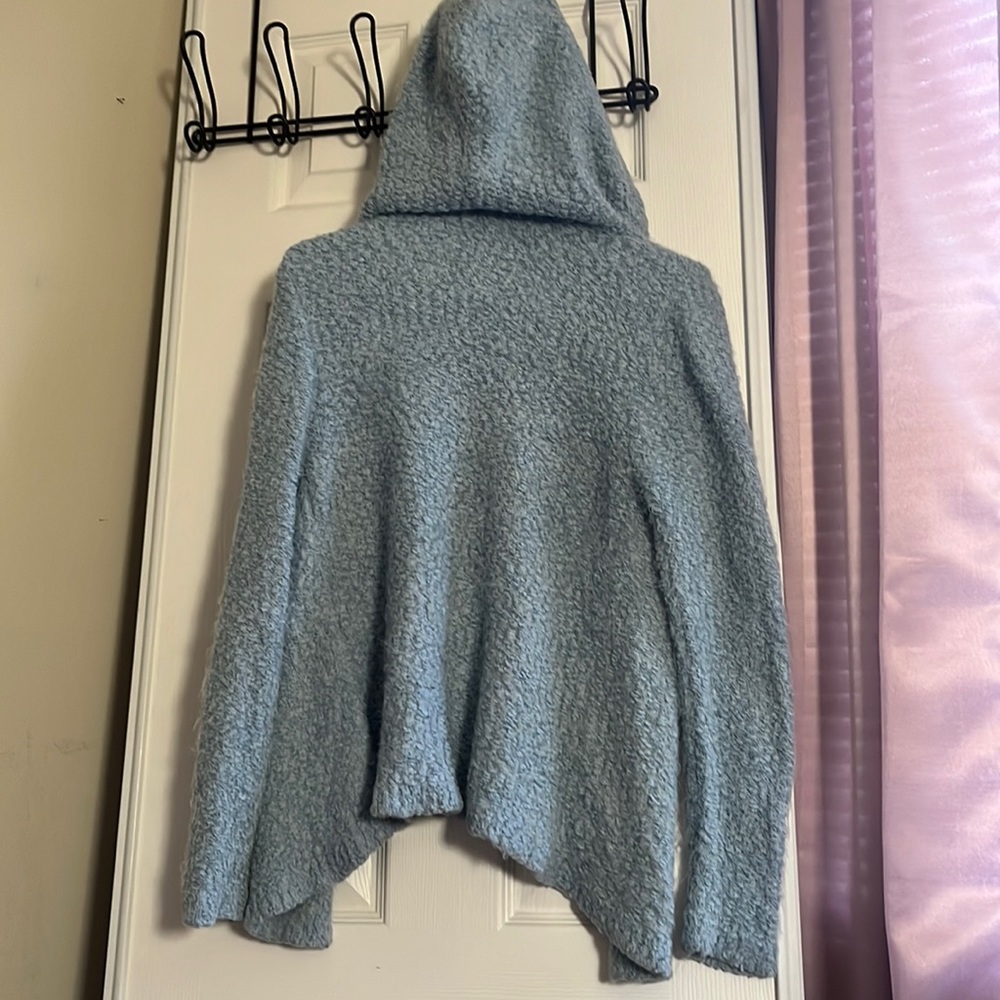 Mia&Tess. Baby Blue Cardigan. Size Large.